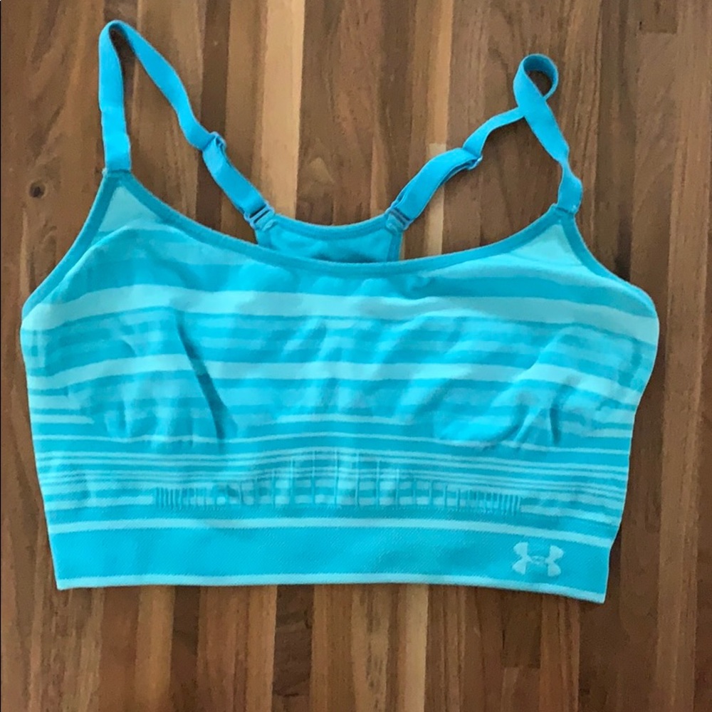 Under Armour sport bra size L GUC